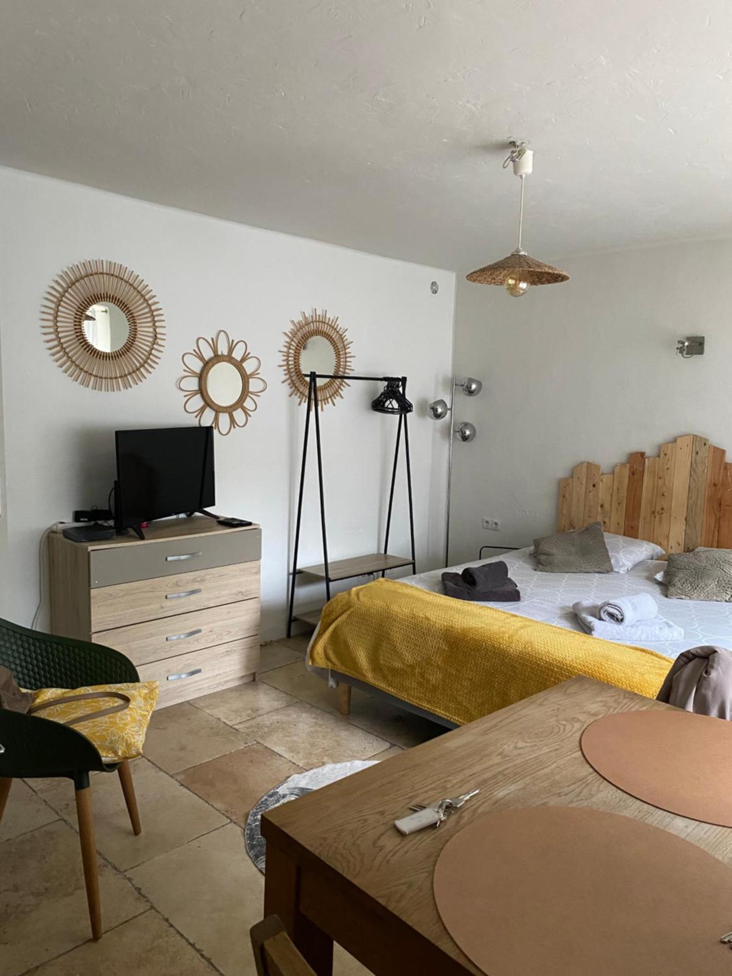 Studio La Source Claire LʼIsle-sur-la-Sorgue Dış mekan fotoğraf